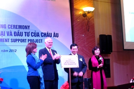 Vietnam favorece políticas de comercio e inversión de UE en la región sureña